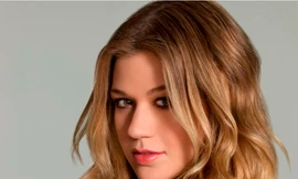 Những ca khúc làm nên tên tuổi Kelly Clarkson