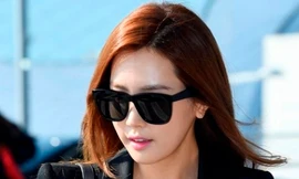 Lee Da Hae khoe dáng chuẩn tại sân bay