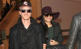 Sao 'Glee' rạng rỡ bên chồng sau khi mang thai