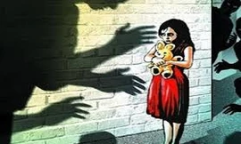 Nữ tiếp viên 14 tuổi bị hiếp, giết rồi giấu vào bụi cây