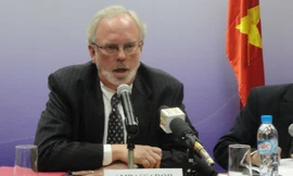 Mỹ xem xét nghiêm túc bỏ cấm bán vũ khí sát thương cho VN