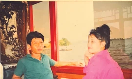 Kỉ niệm thập kỉ 90 thế kỉ trước với tác giả “Huyền thoại phố phường”, “Chảy đi sông ơi”… Ảnh: Tư liệu DPV 