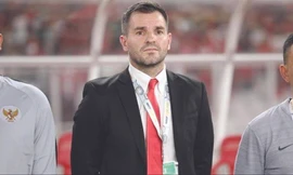 HLV McMenemy đối diện nguy cơ bị sa thải sau 2 thất bại liên tiếp trên sân nhà 