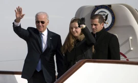 Ông Joe Biden, Hunter Biden và cháu gái thăm Trung Quôc, tháng 12/2013 