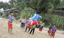 Yên bình nơi phên dậu Ảnh: Trường Phong 