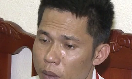 Bắt cựu thượng úy công an tổ chức sử dụng ma tuý