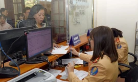 Theo Dự thảo Luật Giao thông đường bộ sửa đổi, người có bằng lái xe do Việt Nam cấp sẽ không phải đổi bằng lái quốc tế khi ra nước ngoài Ảnh: Như Ý 