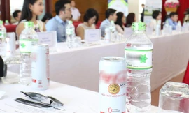 Cơ quan công sở sẽ không được sử dụng đồ nhựa một lần Ảnh: Như Ý