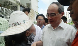 Bí thư Thành ủy TPHCM Nguyễn Thiện Nhân nhiều lần gặp gỡ bà con Thủ Thiêm 
