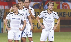 Các cầu thủ HAGL liên tiếp nhận thất bại ở giai đoạn 2 LS V.League 