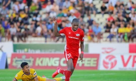 Các đội bóng Việt Nam dễ dàng lao đao mỗi khi các ông bầu gặp khó về tài chính 