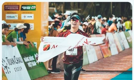 Lê Bảo Long cán đích tại giải Tiền Phong Marathon lần thứ 60 năm 2019 tại Vũng Tàu 
