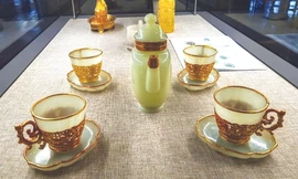 Chén ngọc viền vàng - cổ vật quý giá thời nhà Nguyễn