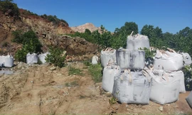 Hiện trường chất thải từ Ninh Bình mang vào Nông Cống (Thanh Hoá)