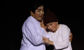  Chí Tâm- NSƯT Thanh Kim Huệ trong vở Lan và Điệp