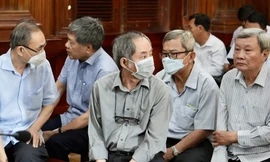 Các bị cáo tại phiên tòa.