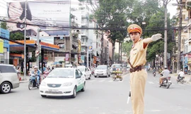 CSGT cũng phải xử sự chuẩn mực