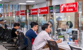 Ngày đầu hoạt động Trung tâm hành chính công một cấp ở Quảng Ninh 