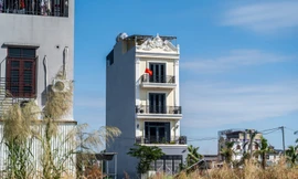 Khu đô thị lấn biển bỏ hoang 'mọc' hàng loạt nhà trái phép