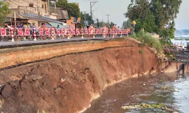 Quốc lộ 91 tiếp tục sạt lở lớn, gần 30 hộ dân di dời khẩn cấp