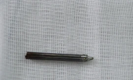 Sửa nhà đón Tết, người đàn ông bị đinh đâm suýt mất một mắt