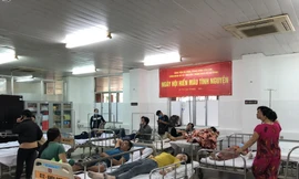 Rò rỉ khí ga, hàng chục công nhân nhập viện