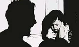 Ông nội “hờ” bị bắt giam vì giở trò đồi bại với cháu gái