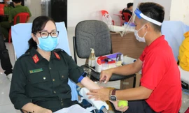 Những 'bóng hồng' mạnh mẽ trong Ngày hội hiến máu Chủ nhật Đỏ