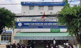 Cách chức Giám đốc Trung tâm Chăm sóc sức khỏe sinh sản An Giang