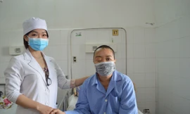 Suýt chết vì vỡ túi phình mạch máu não ở vị trí hiểm hóc