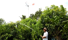 Lão nông miền tây chế tạo điện gió sinh hoạt, tiết kiệm tiền triệu mỗi tháng