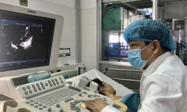 15 phút thần tốc cứu sống mẹ con sản phụ mắc 2 bệnh tim bẩm sinh