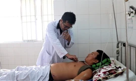 Cứu sống bệnh nhân vỡ lách nguy kịch mà không cần phẫu thuật