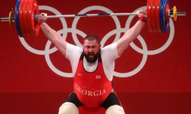 Talakhadze phá kỷ lục thế giới ở hạng cân trên 109kg của nam với tổng cử 488kg