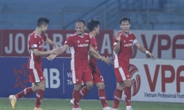 Quế Ngọc Hải ghi bàn cho Viettel. (Ảnh: Minh Hoàng)