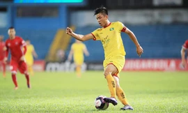 SLNA 'đội sổ', Phan Văn Đức lên 'dây cót tinh thần' trụ hạng 