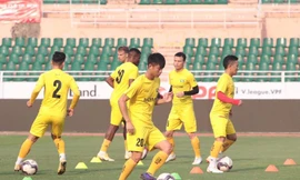 SLNA cách ly tập trung toàn đội vì COVID-19, LS V-League hoãn 7 cặp đấu vòng 13
