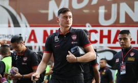 Tương lai bất định, Văn Lâm rớt giá thê thảm