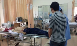 Nam công nhân bị hàng tấn sắt đè tử vong