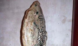 Giải mã “Hòn đá lạ” ở Đền Hùng