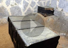 'Đột nhập' kho chứa vàng của vua Mèo