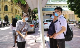 Thí sinh tham dự đợt 1 kỳ thi tốt nghiệp THPT 2021. Ảnh: DƯƠNG TRIỀU.