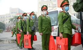 Mang không khí 'Tết chung một nhà' đến với tình nguyện viên chống dịch