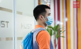 Sinh viên Bách khoa hoàn thiện 'áo làm mát' hỗ trợ y bác sĩ