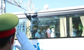 Hơn 100 sinh viên, cán bộ y tế Huế lên đường hỗ trợ miền Nam chống dịch