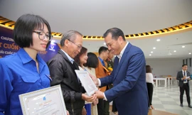 Trao giải cuộc thi trực tuyến ‘Cuốn sách thay đổi cuộc đời’