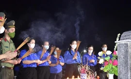 Tuổi trẻ thắp những ngọn nến trong tháng 7 tri ân