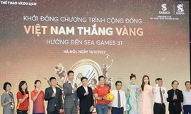 Nhiều hoa hậu, nghệ sĩ ủng hộ các vận động viên Việt Nam 