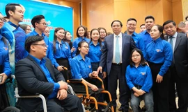 Hình ảnh Thủ tướng Phạm Minh Chính đối thoại với thanh niên