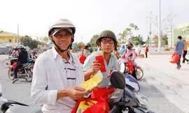 Thắp 'ánh lửa' niềm tin cho người lao động khó khăn dịp Tết